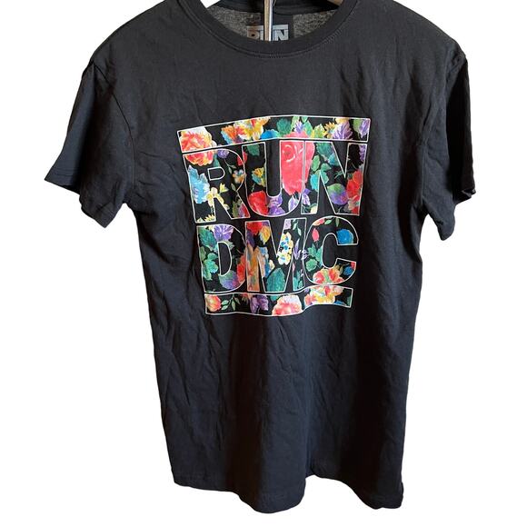 Women's RUN DMC Floral Short Sleeve Graphic T-Shirt - Size Medium - NWT - Picture 1 of 5